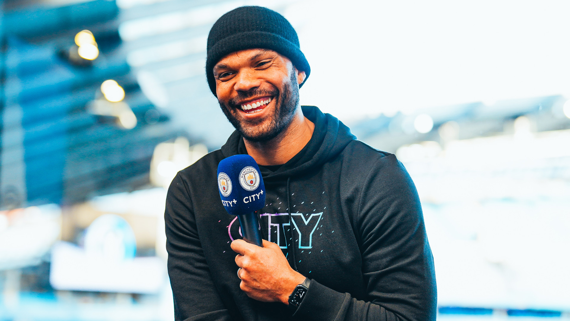 Lescott Takes Part In Q A With City Osc Members