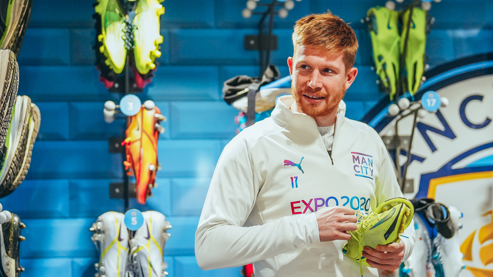 BOOT BOY: Kevin De Bruyne gets ready for Tuesday's training session