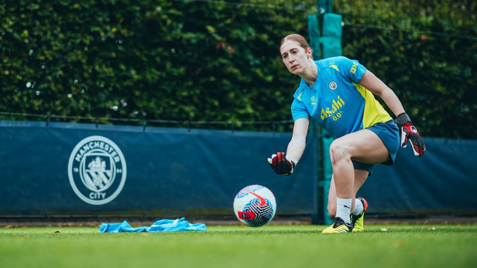 ON ONE KNEE : Goalkeeper Sandy MacIver rolls the ball out