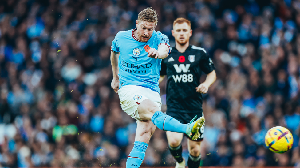 KICKING KEV : De Bruyne's powerful shot is saved well by Leno.