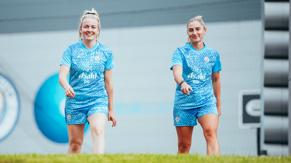 ENGLAND PAIR : Lauren Hemp and Laura Coombs get ready for action