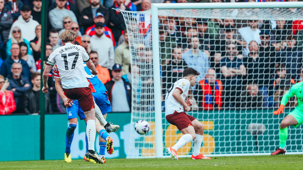 FANTASTIC FOUR : De Bruyne rattles in a fourth!