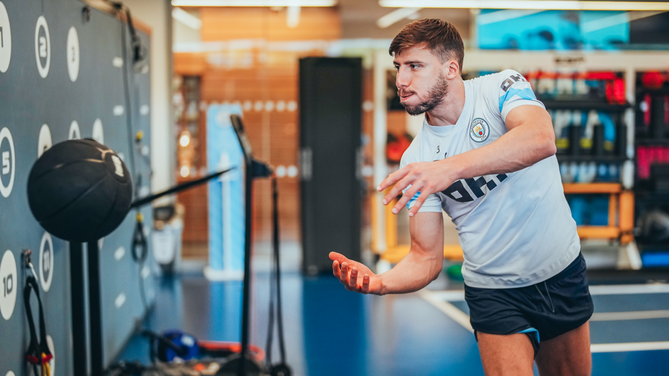 DOWN TO BUSINESS : Ruben Dias gets moving in the gym