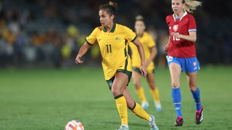 Fowler scores in strong Australia win over the Philippines 