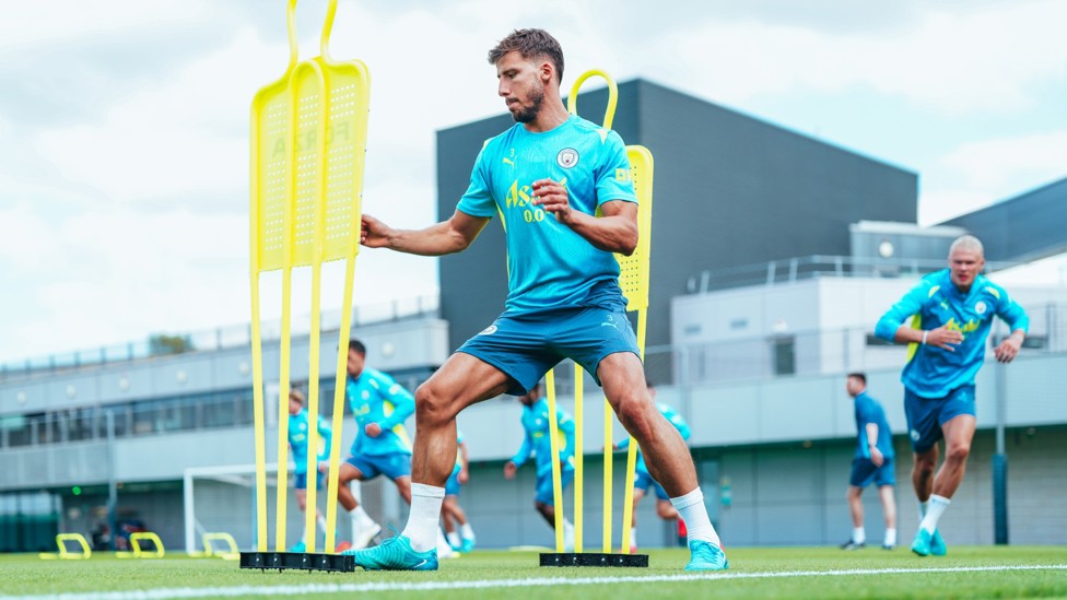 ON THE MOVE : Ruben in training