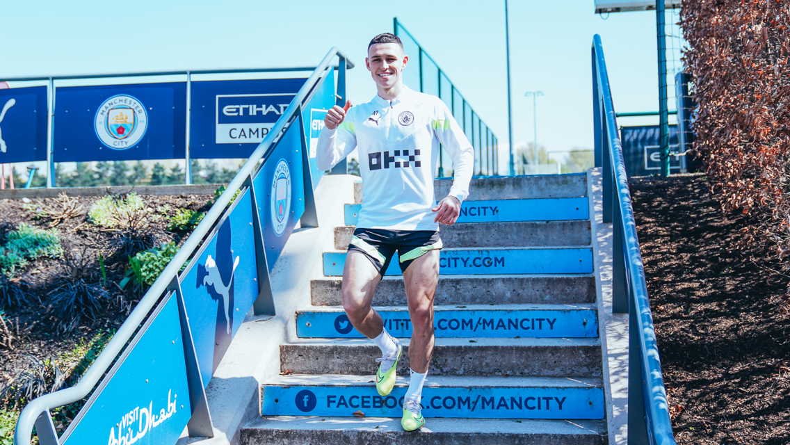 Gallery: Blue skies all the way as Foden returns to training