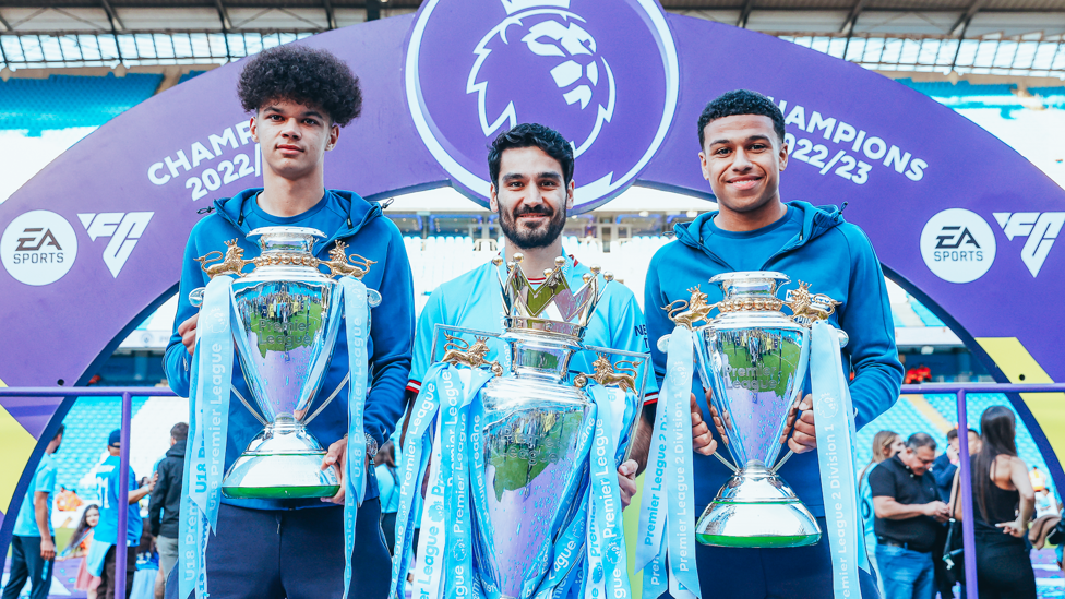 HISTORY  : City become the first club to lift three consecutive Premier League titles across men's, PL2 and PLU18.