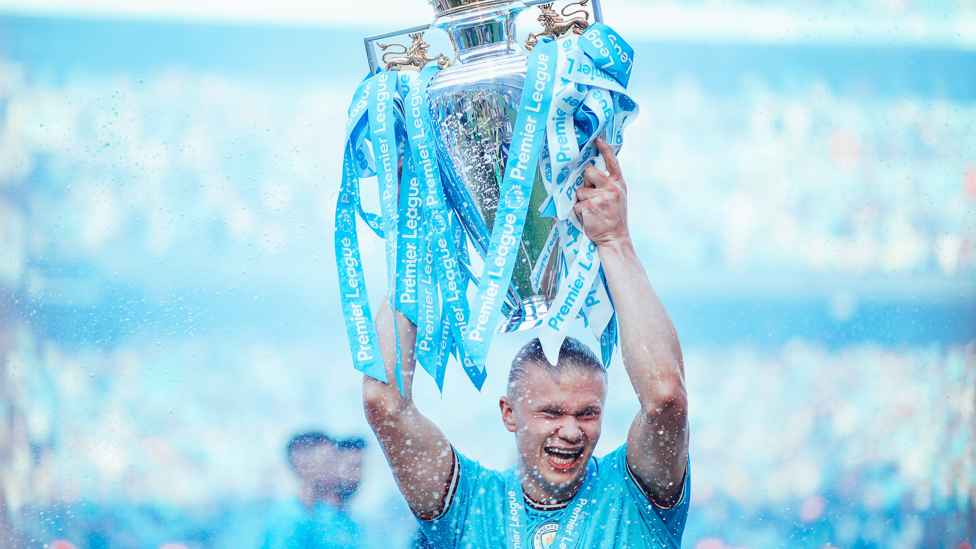 HAPPY HAALAND : Premier League champion!