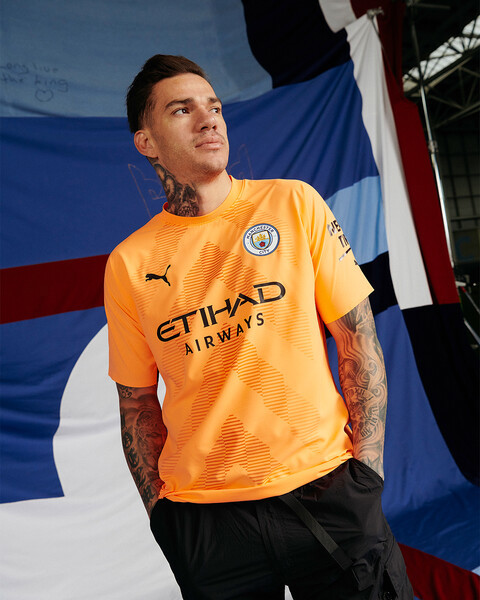 man city orange kit