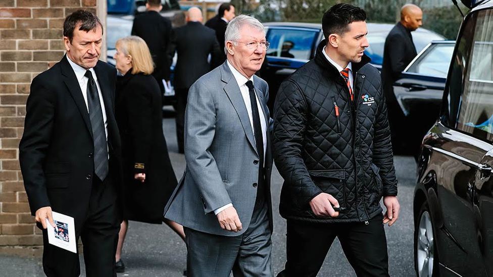 Former United chief Sir Alex Ferguson put rivalries aside to honour Bernard's memory.