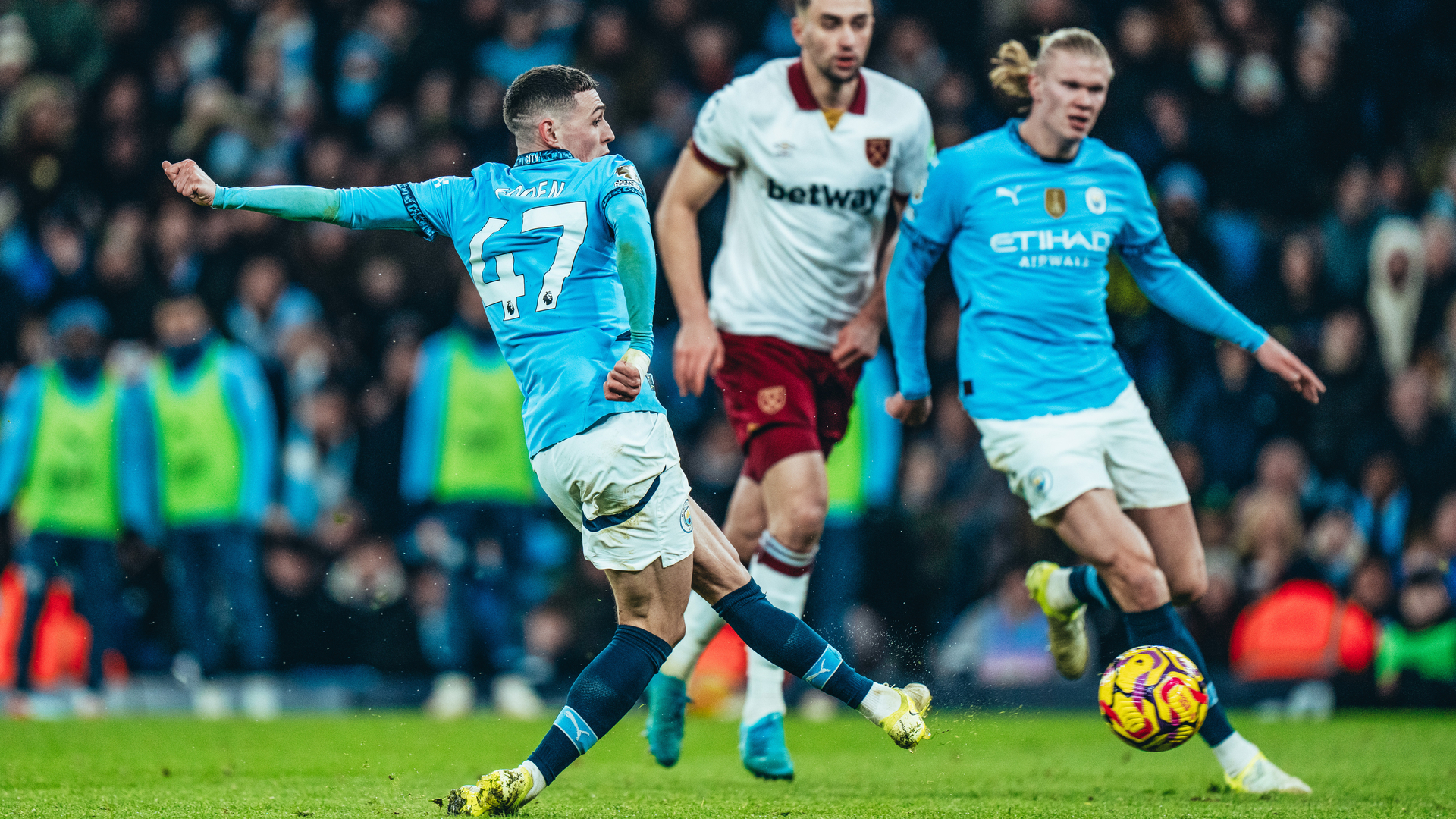 FOUR PLAY: Phil Foden makes it 4-0 in clinical fashion.