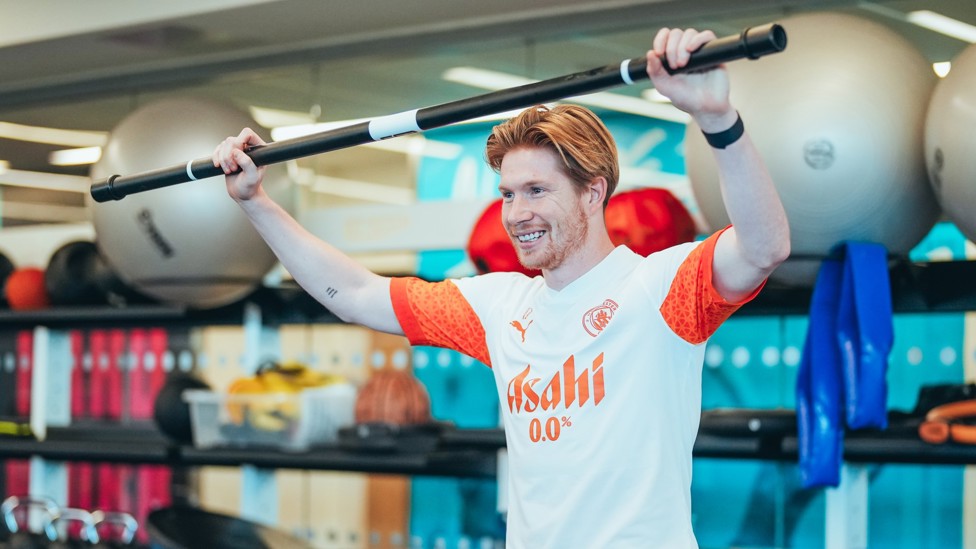 LIFT OFF : De Bruyne working hard