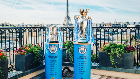 Premier League and Carabao Cup trophies visit France!