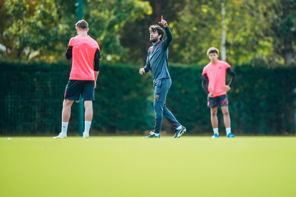 NEXT STOP, SWITZERLAND  : Barry-Murphy directs his players during training.