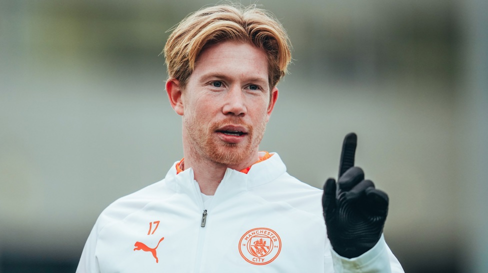 Kevin De Bruyne: Punting the way...