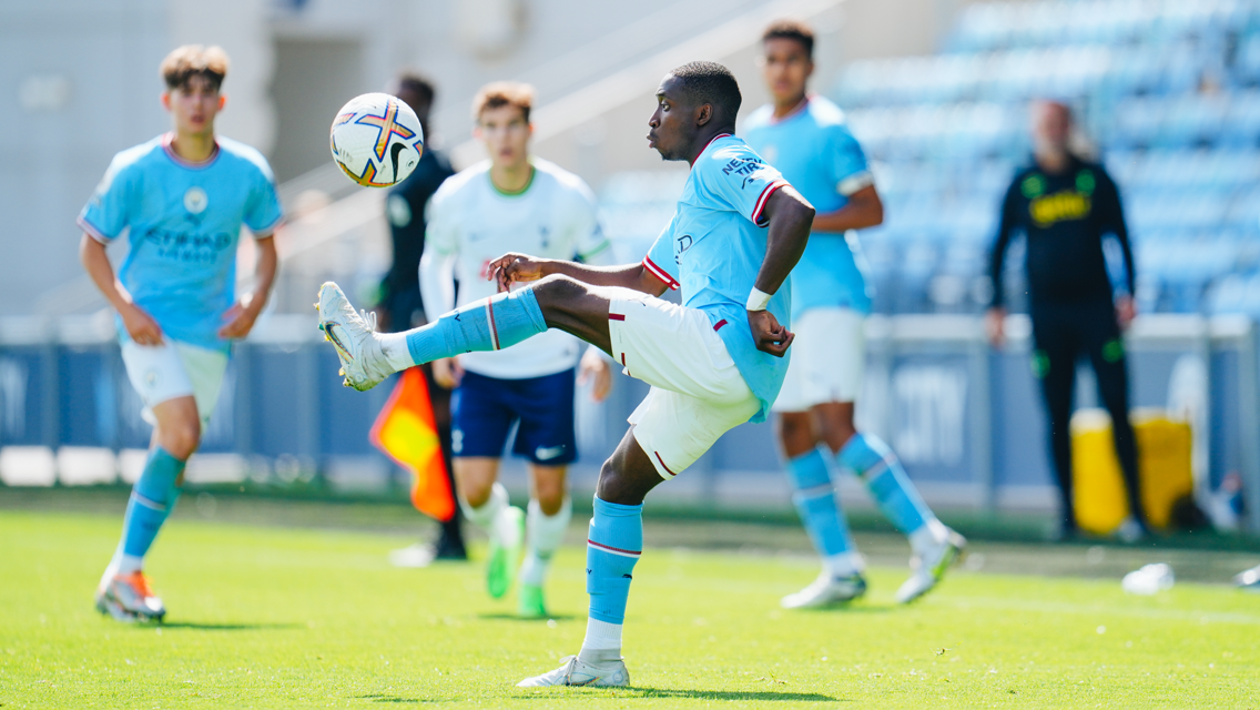 10-man EDS and Spurs share PL2 spoils in goalless draw