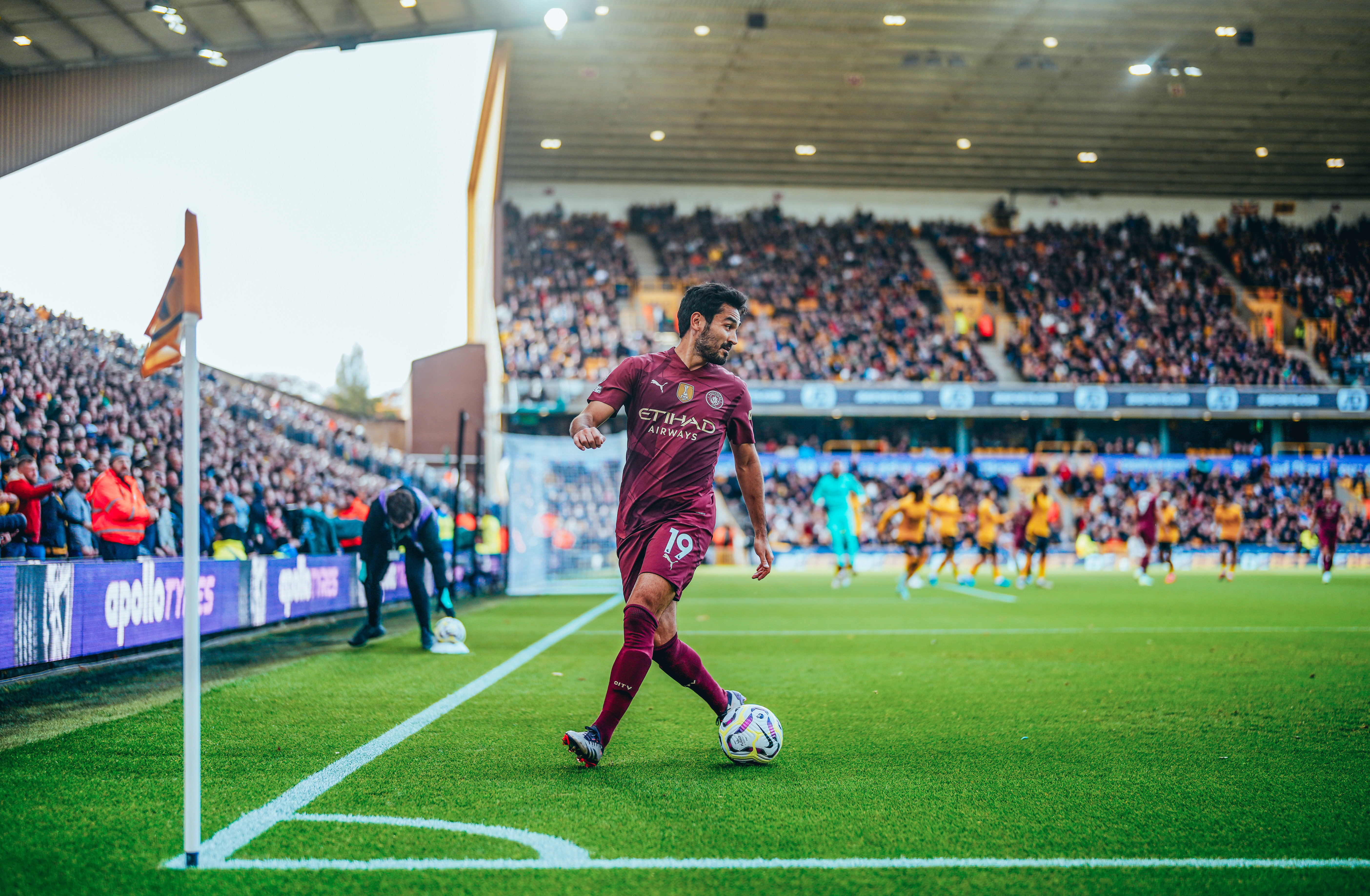 FOCUS TIME: Ilkay Gundogan weighs up the options.