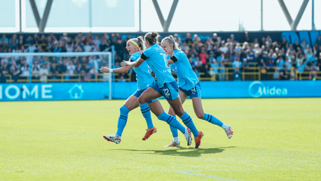 The numbers behind Chelsea and City’s WSL title tilts