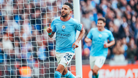 Dois gols de Bernardo levam City às semifinais da FA Cup