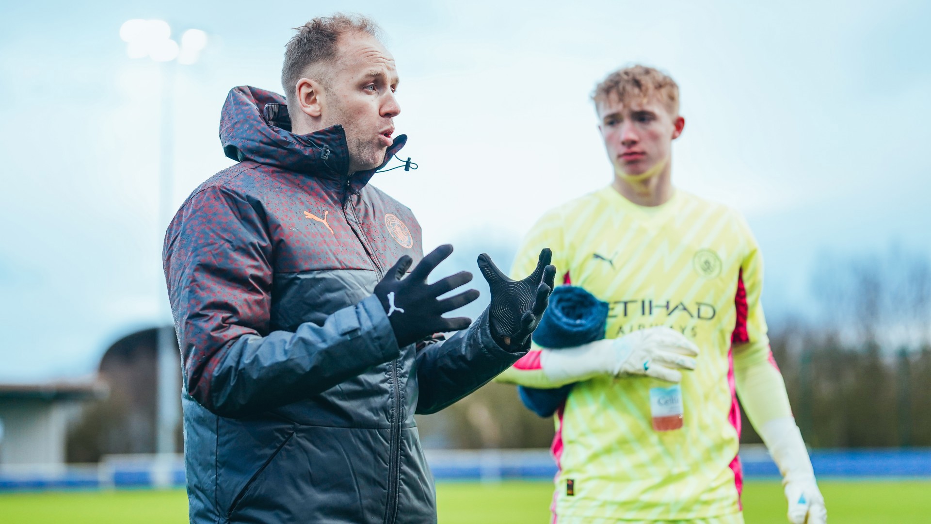 WORDS OF WISDOM : Ben Wilkinson talks to his team before extra time.