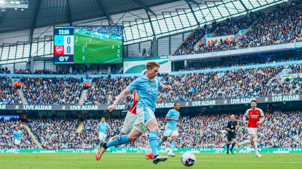 MIDFIELD MAESTRO: De Bruyne delivering into the box