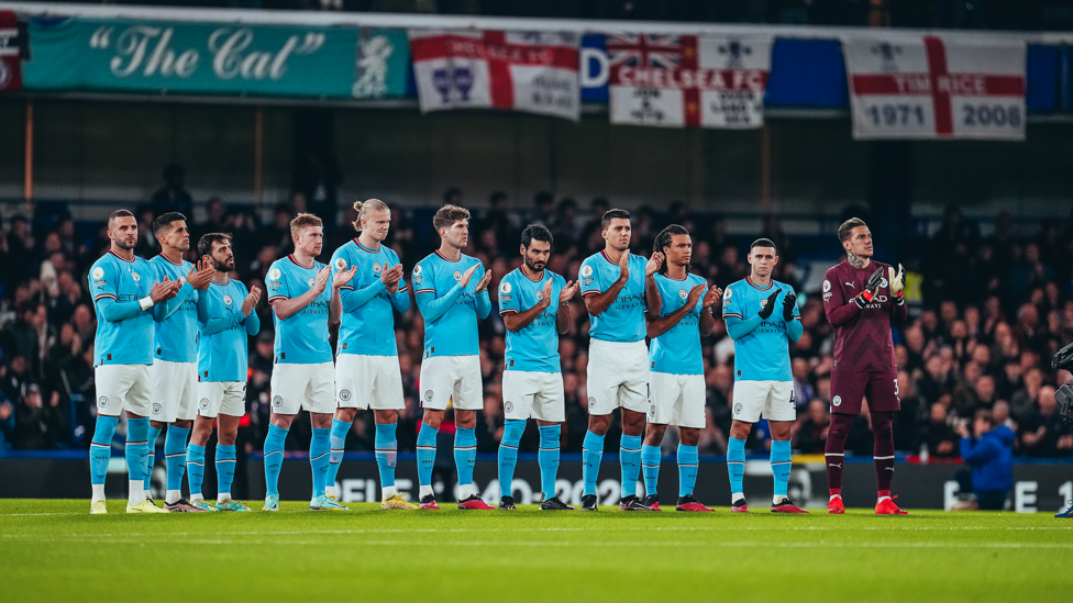 LEGEND : A minute of applause pre-match for the late Pele.