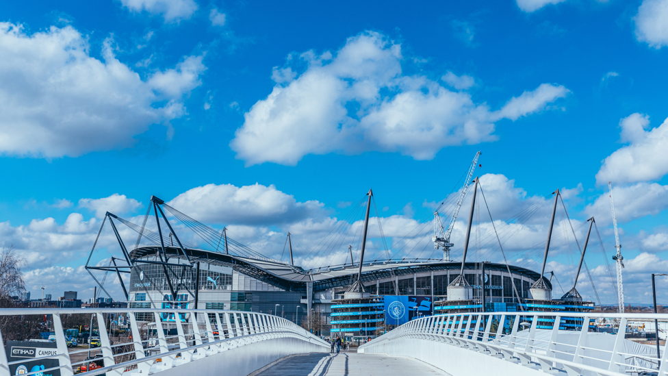 BEAUTIFULLY BLUE : A wonderful day for the Manchester Derby!