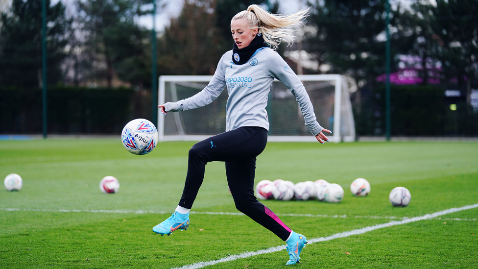 CK9 : Chloe Kelly was named the Etihad Player of the Season in her debut campaign