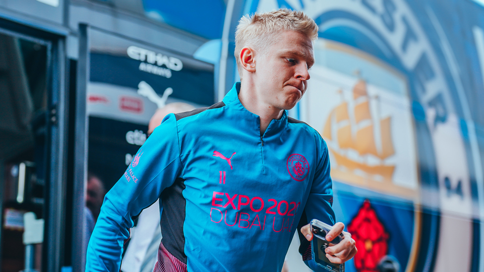 MAKING AN ENTRANCE : Oleksandr Zinchenko steps off the bus.