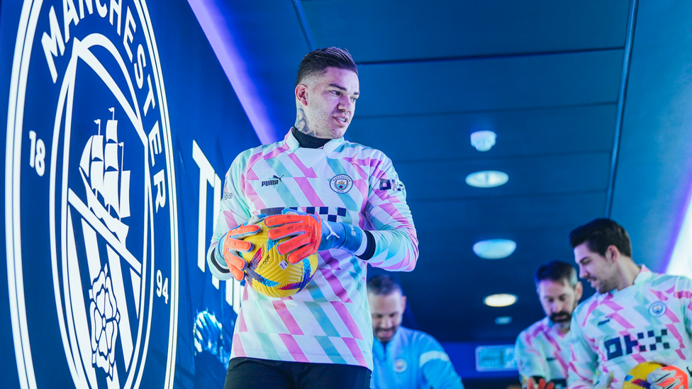 LOOKING GOOD IN PINK: Our Women's international day pre-match training kit being shown off by Ederson!