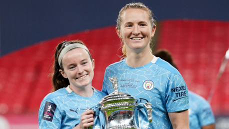 Sam Mewis announces retirement 