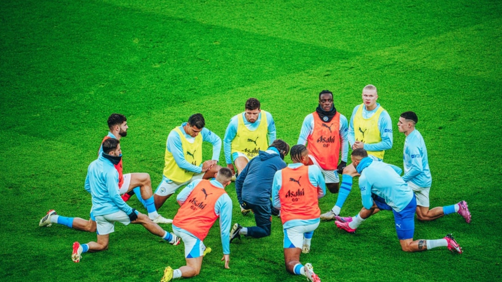 PRE-MATCH STRETCHES: Getting loose