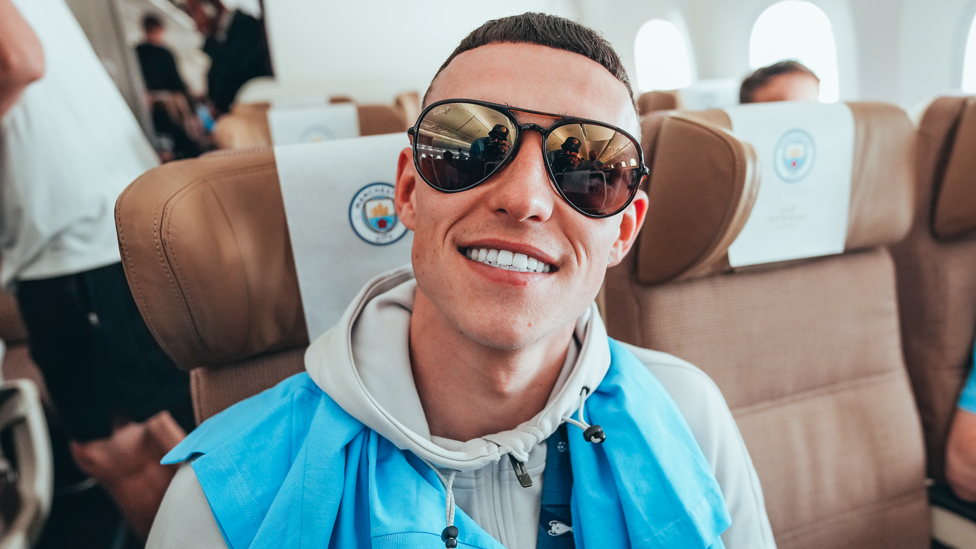 MAVERICK : Phil Foden in great spirits before takeoff!