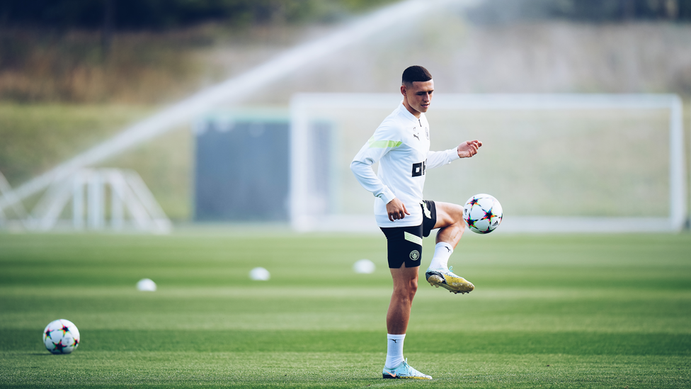 SPRINKLING OF MAGIC : Foden gets a touch of the ball