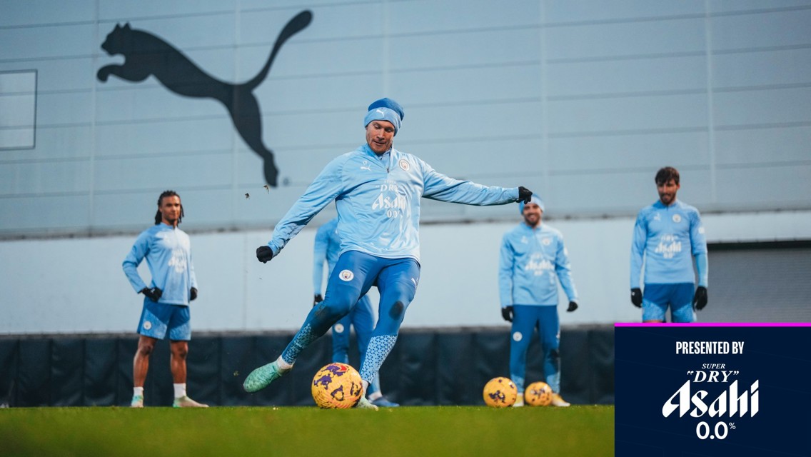 Training: Sharpening up before Sheffield United clash 