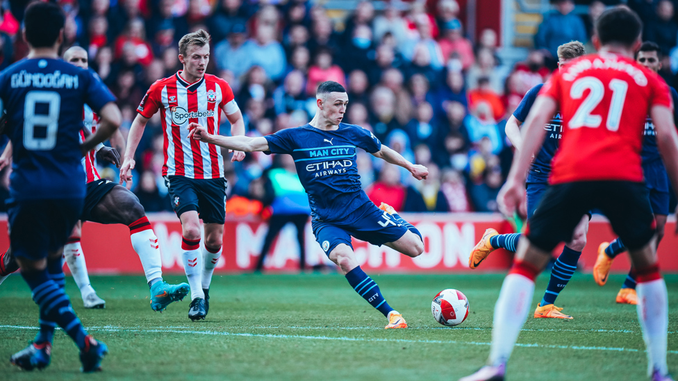 EMPHATIC  : What a strike from Phil Foden!!