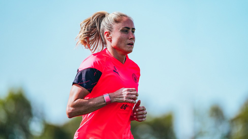 SKIPPER : Steph Houghton sharpens up