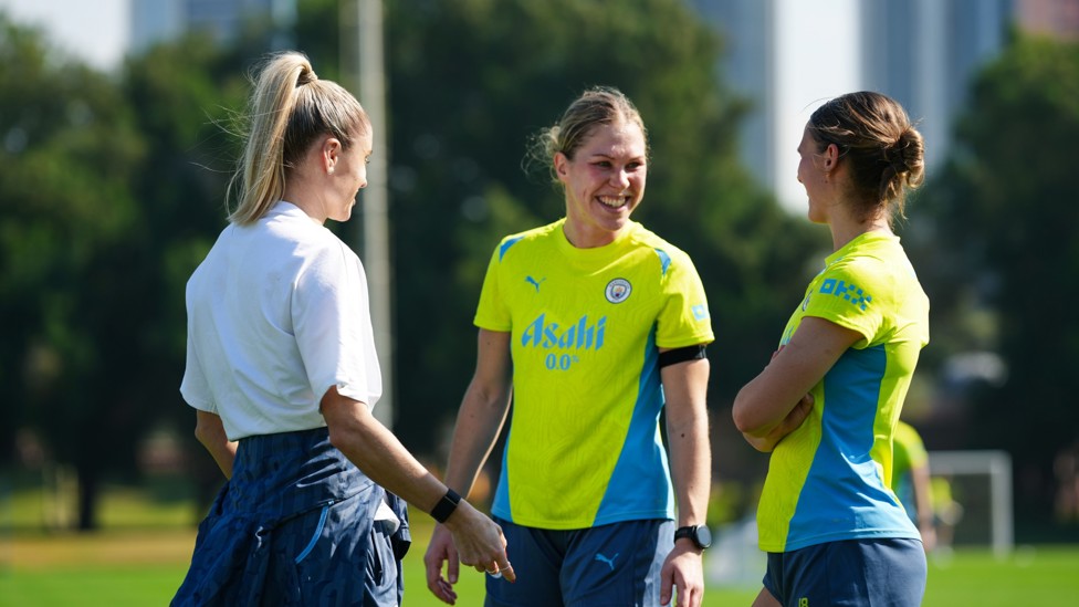 LEGEND : Steph Houghton meets new signing Rebecca Knaak