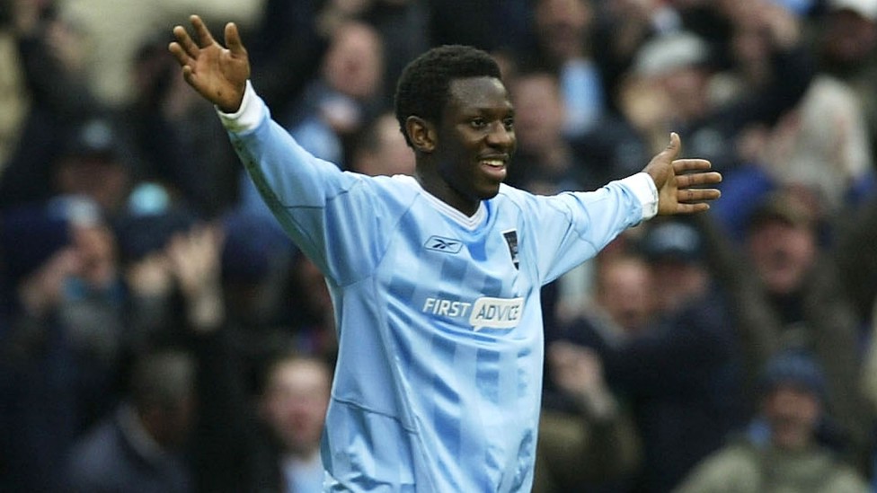 THE WRIGHT STUFF : Shaun Wright-Phillips celebrates scoring the final goal in a 4-1 Manchester derby win over United in 2004