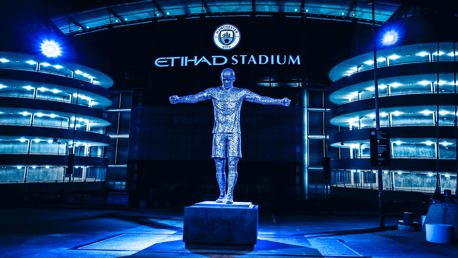 City unveil statues of Kompany and Silva to the world 