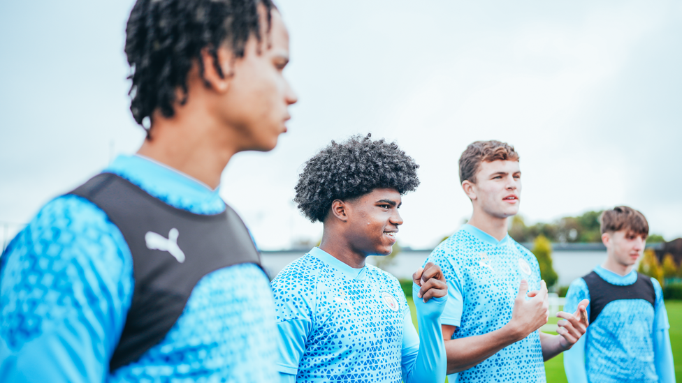 TEAM TALK : The players gather around to reflect on the session