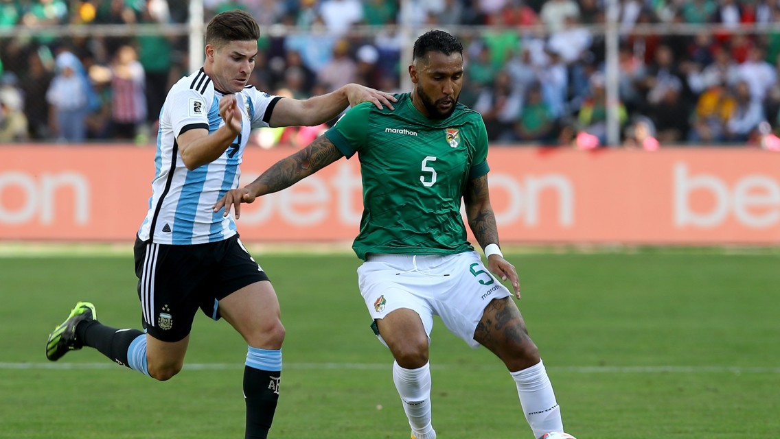 Alvarez leads the line as Argentina beat Bolivia