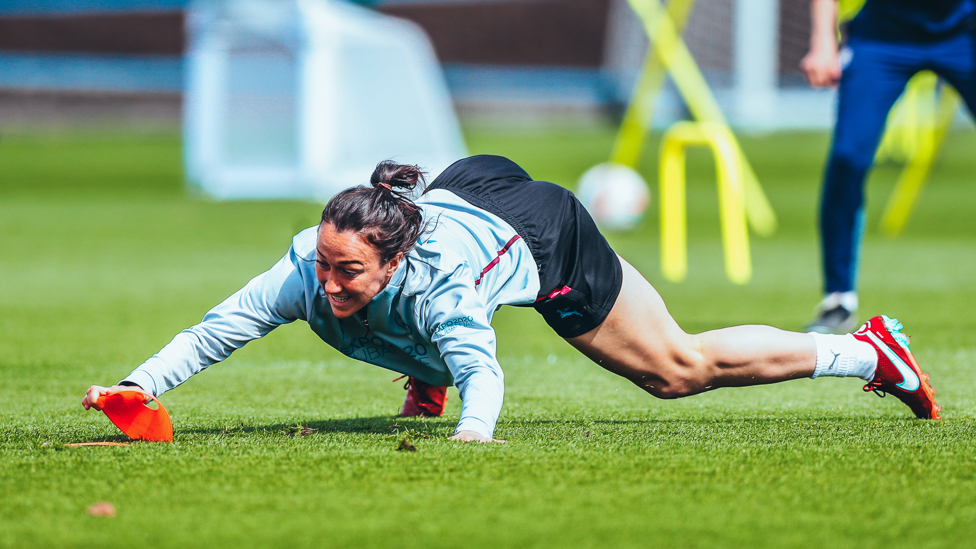 READY, STEADY, CONE! : Lucy Bronze's competitive edge shines through