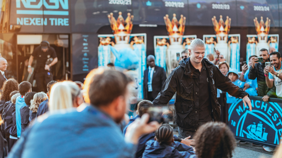 HAPPY HAALAND : Erling in good spirits when arriving at the stadium.