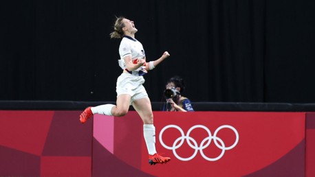 White header sees Team GB into Olympics quarters