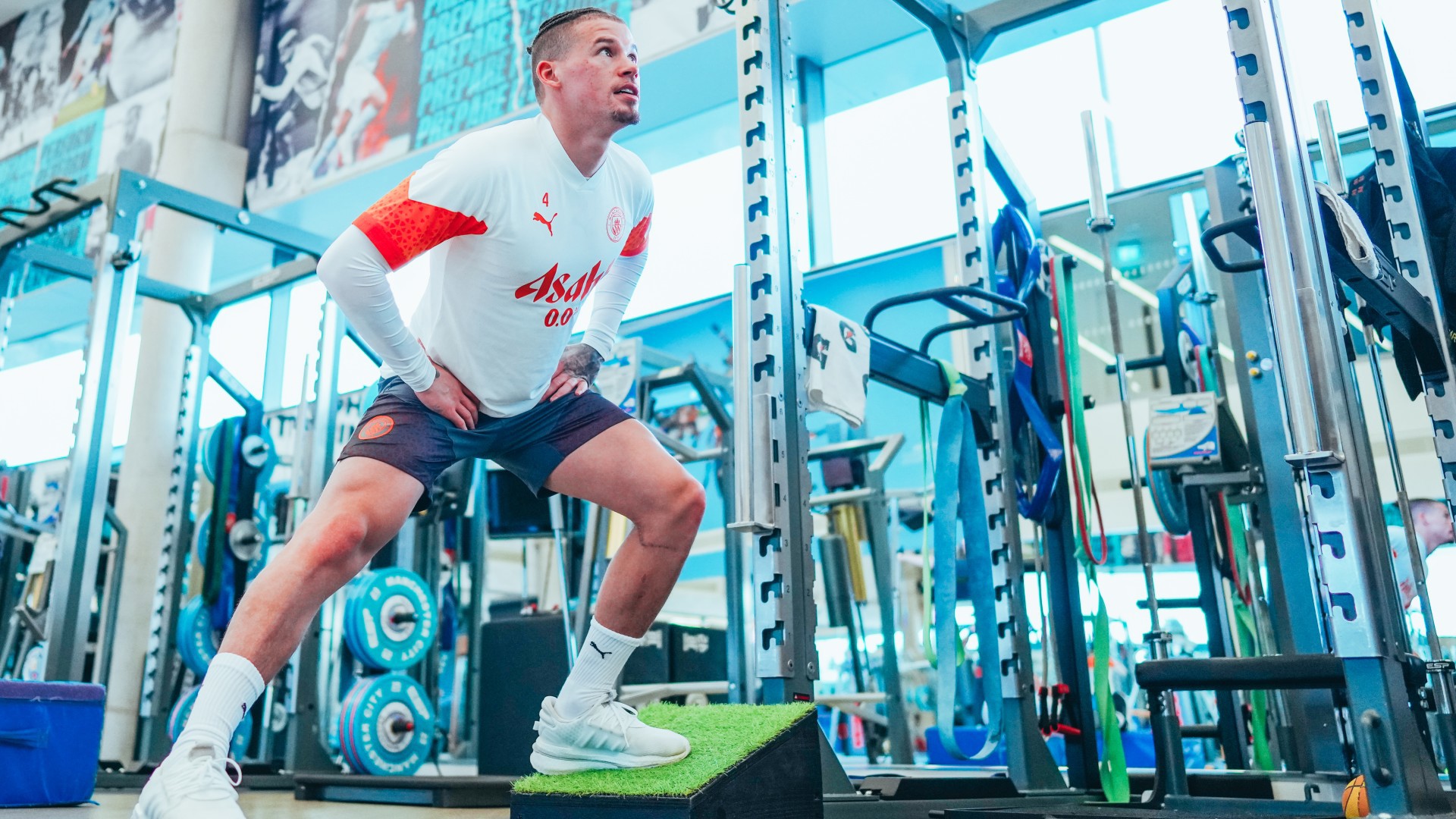 Man City stars work out lightly to recover after a strong victory against Huddersfield Town