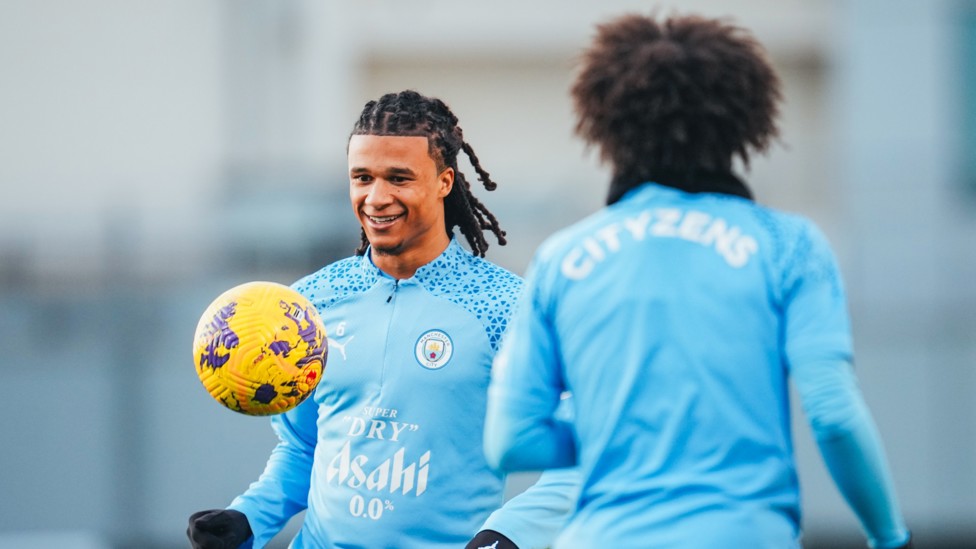 KEEP IT UP! : Nathan Ake tests his juggling skills.