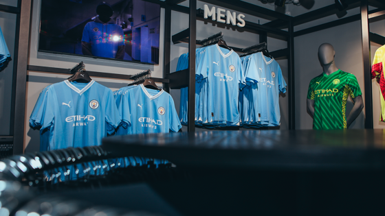 Manchester city store shop opening times