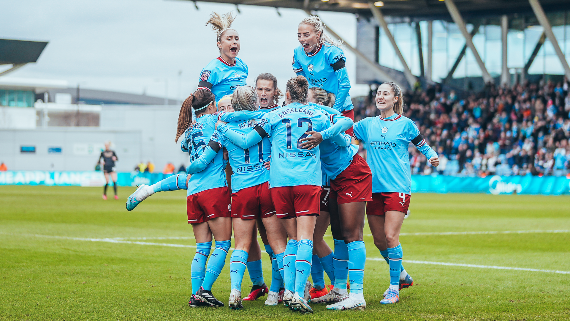 Bunny Shaw scores eighth goal of the season to help Manchester City Women  beat Everton 2