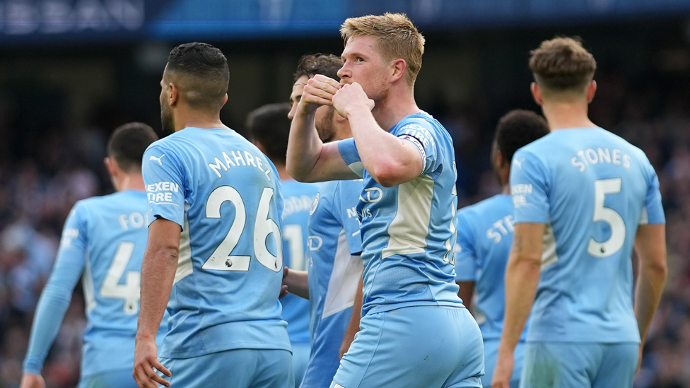 OHHHHH KEVIN DE BRUYNE : KDB eases Eithad nerves, grabbing our second. GET IN!